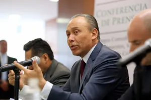 Con transparencia, se gastó menos y se compraron más medicamentos: ISSSTE