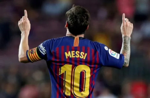 Papá de Messi rumbo a España para supuesta reunión con presidente del Barcelona