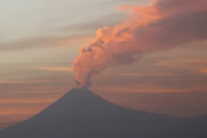 El “Popo” ha emitido 39 exhalaciones de baja intensidad