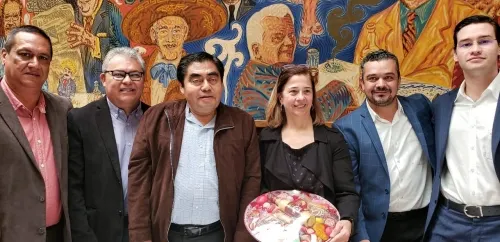 Fortalecerán la conectividad en Puebla: Barbosa