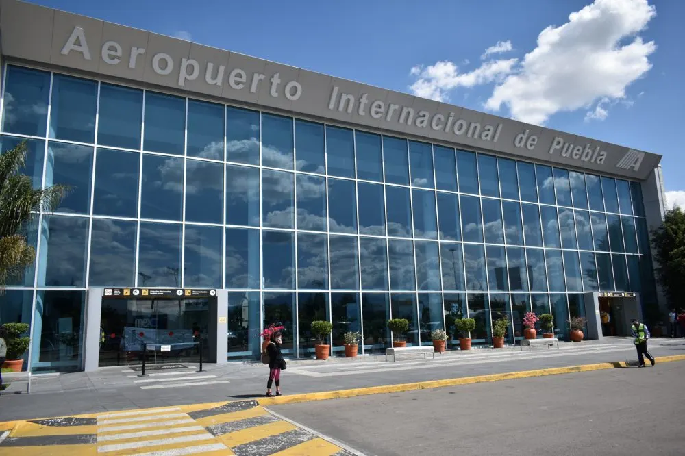 Alistan despegue comercial del aeropuerto de Puebla en 2022