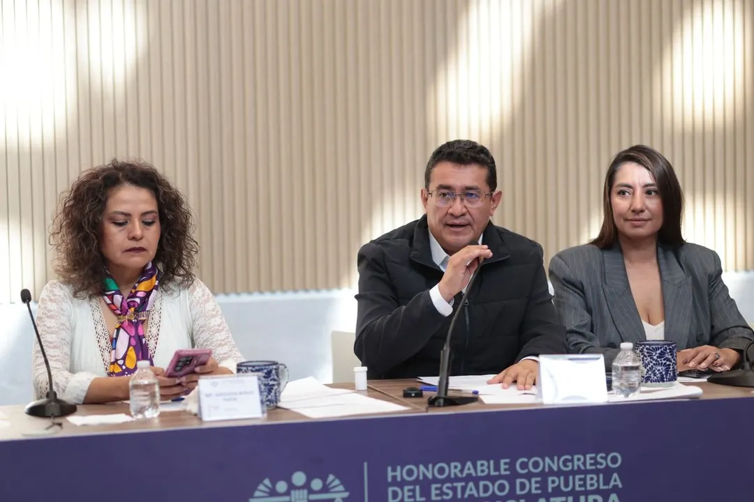Azucena Rosas Tapia, Pável Gaspar Ramírez y Norma Estela Pimentel Méndez, diputados integrantes de la LXII Legislatura del Congreso del estado de Puebla. Foto: Especial