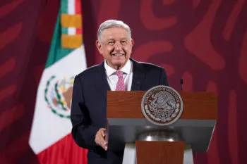 El halo del cinismo de la 4T