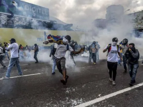 La Eurocámara urge a elecciones democráticas en Venezuela