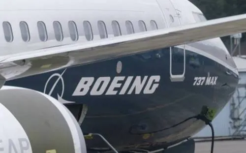Aterriza de emergencia un Boeing 737 Max 8 en Orlando
