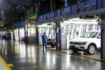 Gobierno de Puebla adquirirá 500 vehículos Volkswagen para patrullas