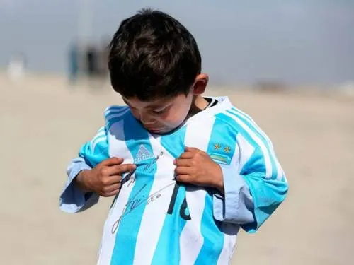 El conocer a Messi le trajo muchos problemas a niño