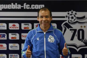 Con la salvación como prioridad, “El Profe” arriba al banquillo poblano