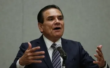 Analizan diputados morenistas juicio político contra Silvano Aureoles