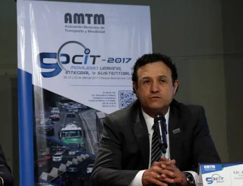 Renovación del transporte en el país llevará al menos 14 años: Padilla