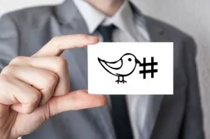 Lanza Twitter nuevo producto Twelfie Stick
