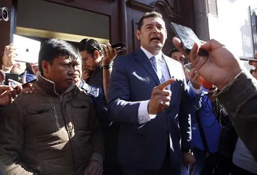 La Ruin Auto-Crucifixión de Alejandro Armenta