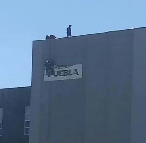 Miguel Barbosa y el Todo Nuevo, que sí va; y la Buena Suerte y los Buenos Muchachos de Lastiri