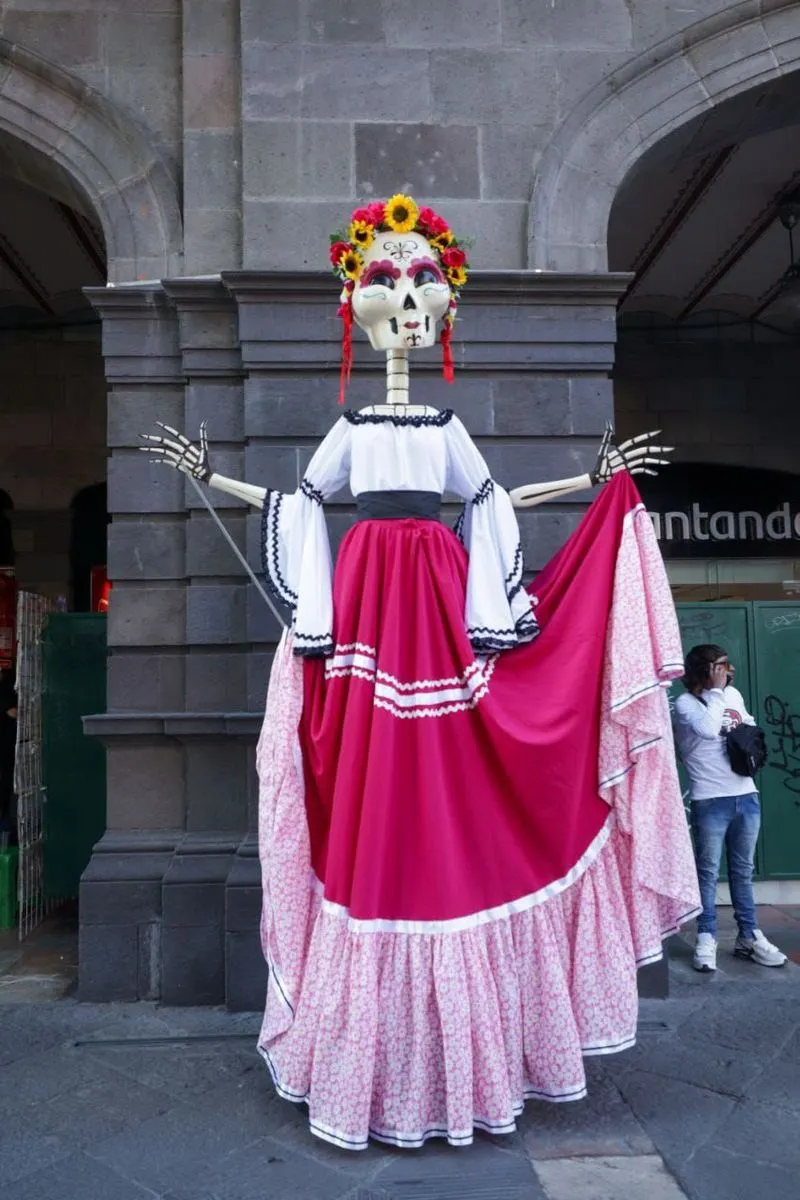 ayto-pue-paseo-de-flores-y-catrinas