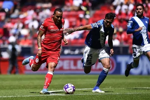 Puebla dejó ir la victoria ante el Toluca