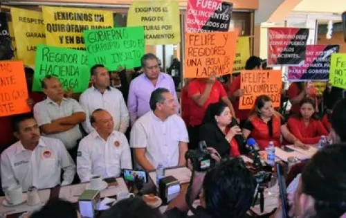 Huelga en Tehuacán por incumplimiento de pagos