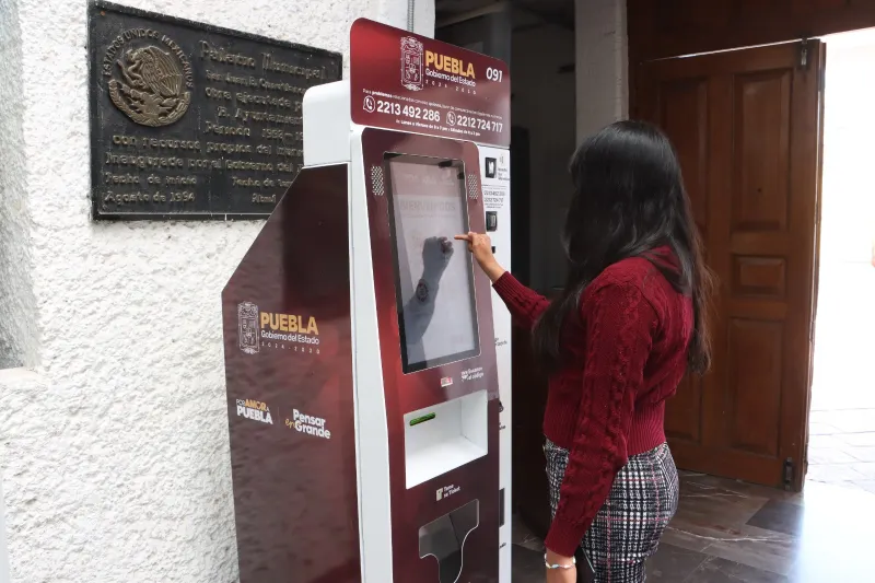 Instalan quiosco de servicios en Cuautlancingo para agilizar trámites