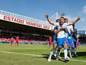 Saca La Franja empate de oro de la Bombonera