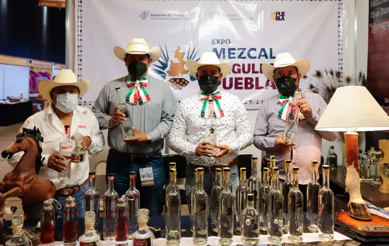 'Expo Mezcal Orgullo Puebla'