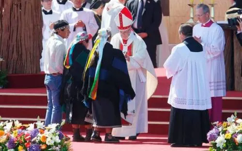En tierra mapuche chilena, el Papa Francisco se lanza contra la violencia