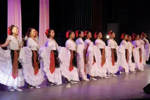 Exitosa presentación de Esto es México en CCU BUAP