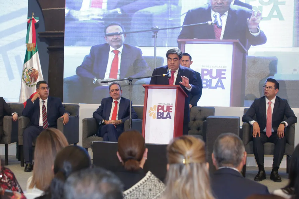 Un cadáver exquisito en la sucesión poblana de 2024