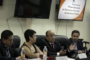 Presentan INE e IEE primera propuesta de redistritación electoral