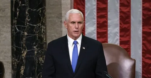 Pence rechaza petición de Pelosi de invocar la 25a Enmienda para destituir a Trump