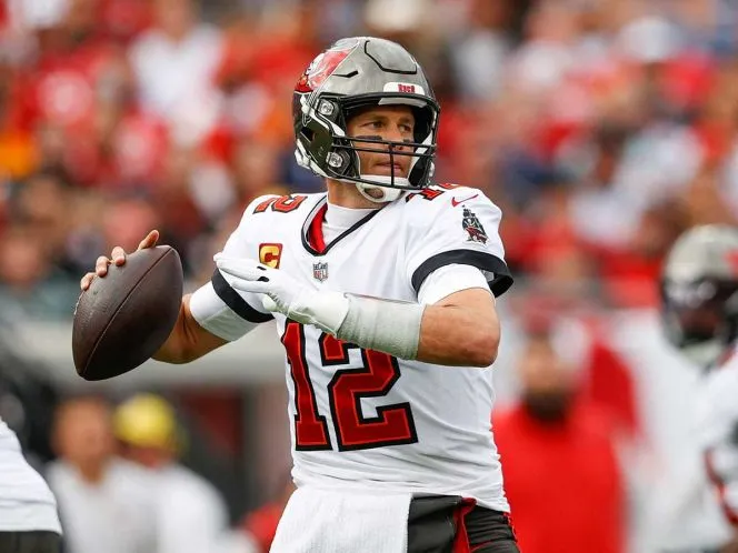 Tom Brady anuncia su regreso a la NFL