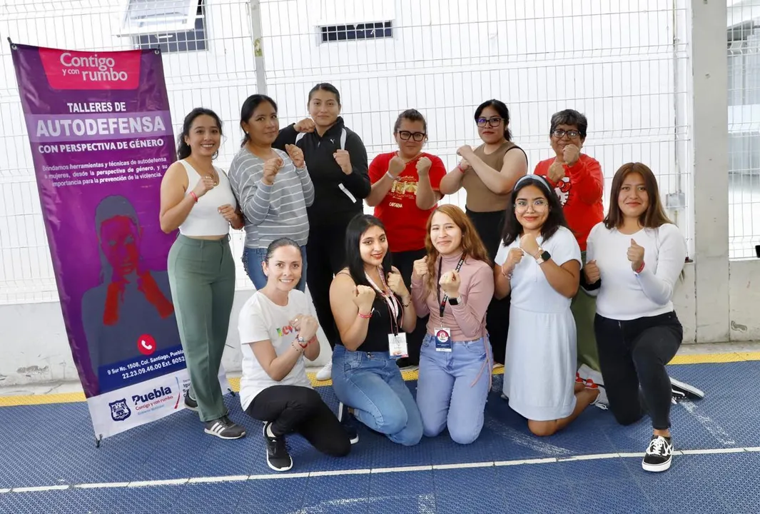 Taller de autodefensa de SMDIF Puebla