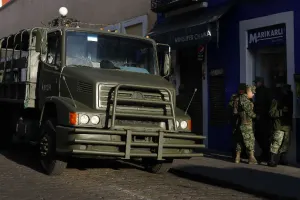 Aplican operativo en inmediaciones del Congreso por IV Informe de Moreno Valle