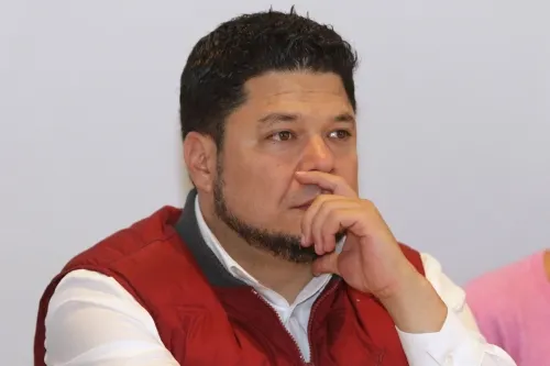 Descartan reemplacamiento en Puebla pero sí cambio de tarjeta de circulación