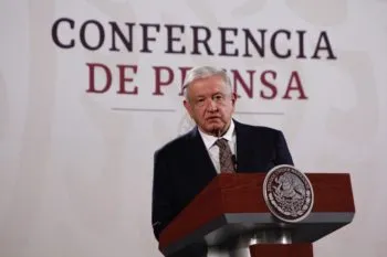 AMLO minimiza el freno de la planta de Tesla en Nuevo León: “No es serio”