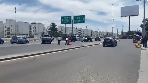 Motociclista perdió la vida luego de chocar en Periférico contra un señalamiento