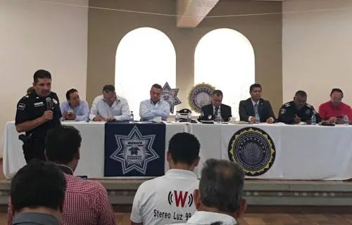 Fiscalía General encabezó reunión de coordinación regional de seguridad en Tehuacán