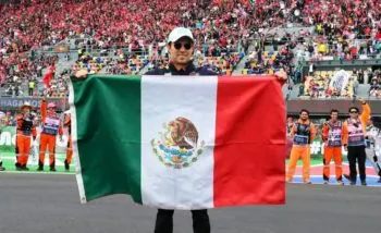 ¡Se acabó la novela! Checo Pérez si correrá con Red Bull en 2025