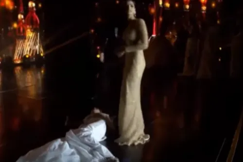 Miss Paraguay se desmaya en el escenario al saberse ganadora