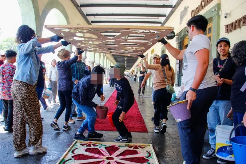 sp-cholula-alfombra-monumental-viacrucis