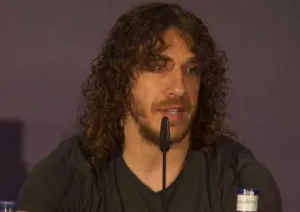 Carles Puyol, símbolo del Barcelona, se retira del equipo