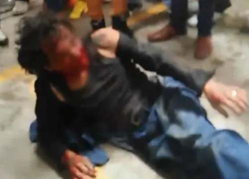 Pobladores de la Colonia Rivera Anaya golpean a presunto delincuente