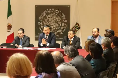 Refuerzan trabajo coordinado con reunión entre el Magistrado Presidente y Jueces del Tribunal