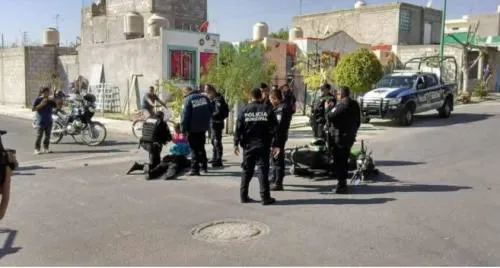 Camioneta atropella a un policía en Tehuacán
