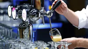 Bélgica: Llevan la cerveza ¡por tubería!