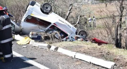 Seis muertos y diez heridos dejó volcadura en la autopista Tlaxcala-San Martin Texmelucan