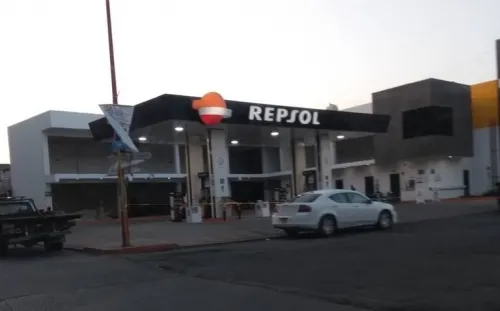 Muere hombre a balazos en una gasolinera en Texmelucan