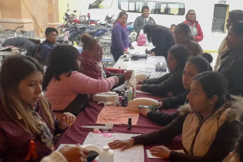 Realiza Sedif “Jornada de servicios” en Miahuatlán; imparte talleres, pláticas y actividades recrea