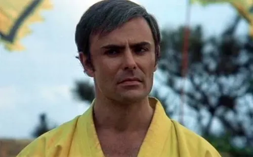 John Saxon, actor de “Operación Dragón”, muere por neumonía a los 83 años