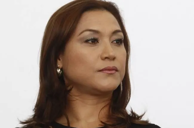 Procesan a secretaria de RMV por aviadora en la SEP