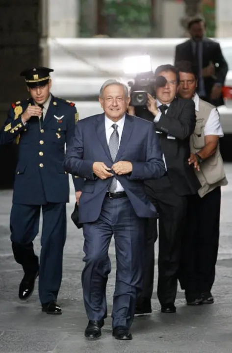 Seguridad de López Obrador estará a cargo de 20 profesionales