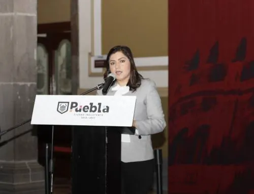 Rivera Vivanco pide a Gobernación se investigue si Armenta violó norma técnica en el zócalo